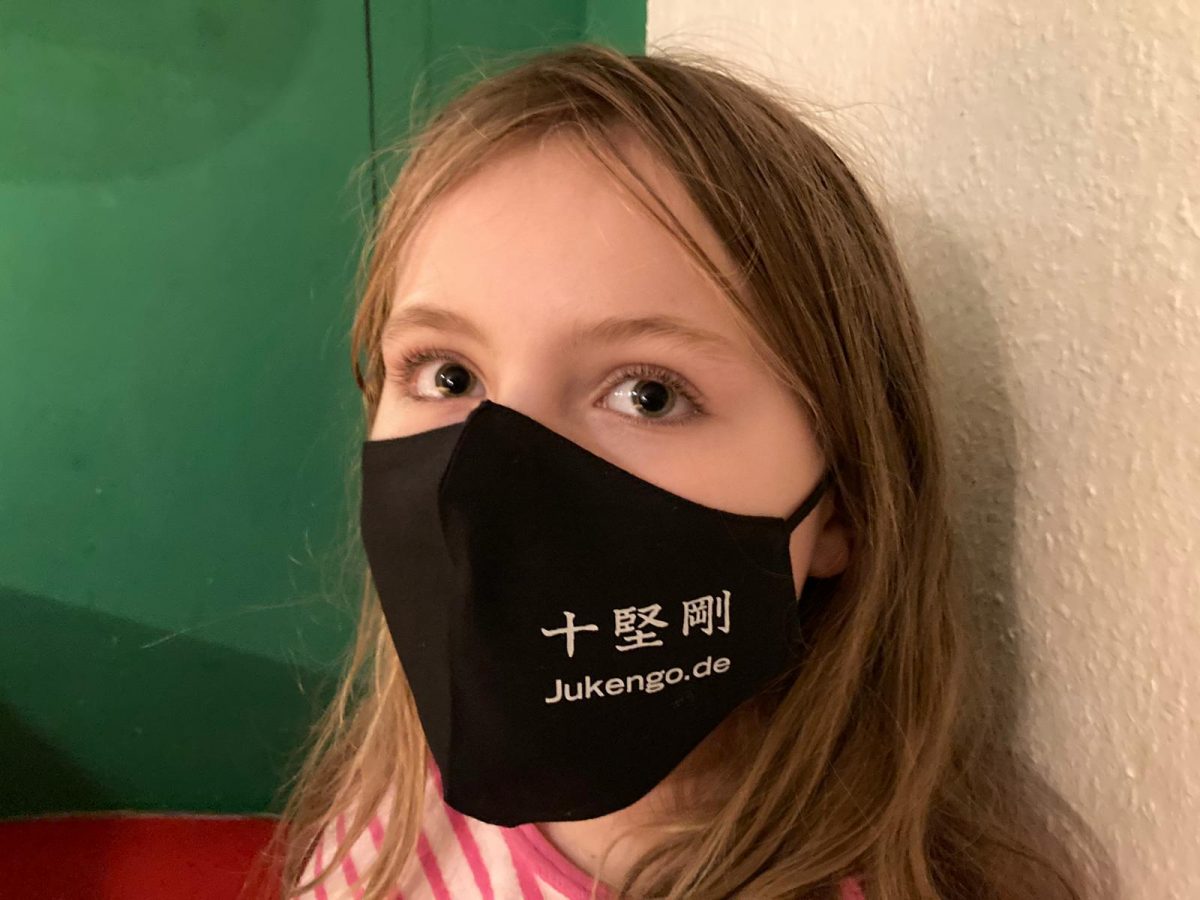 Ju Kengo Mund-Nasen-Maske