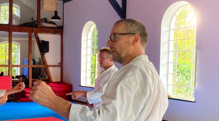 Karate Verein Köln Nippes – Kampfsport – Selbstverteidigung – Fitness – Kampfkunst 470 Ju Kengo e.V. - Karate in Köln - Kampfsport seit 1982 Karate Verein Köln Nippes – Kampfsport – Selbstverteidigung – Fitness – Kampfkunst