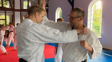 Karate Verein Köln Nippes – Kampfsport – Selbstverteidigung – Fitness – Kampfkunst 471 Ju Kengo e.V. - Karate in Köln - Kampfsport seit 1982 Karate Verein Köln Nippes – Kampfsport – Selbstverteidigung – Fitness – Kampfkunst