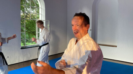 Karate Verein Köln Nippes – Kampfsport – Selbstverteidigung – Fitness – Kampfkunst 473 Ju Kengo e.V. - Karate in Köln - Kampfsport seit 1982 Karate Verein Köln Nippes – Kampfsport – Selbstverteidigung – Fitness – Kampfkunst