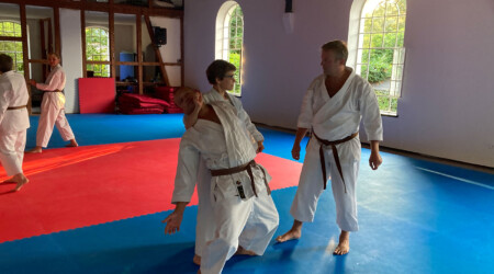 Karate Verein Köln Nippes – Kampfsport – Selbstverteidigung – Fitness – Kampfkunst 490 Ju Kengo e.V. - Karate in Köln - Kampfsport seit 1982 Karate Verein Köln Nippes – Kampfsport – Selbstverteidigung – Fitness – Kampfkunst