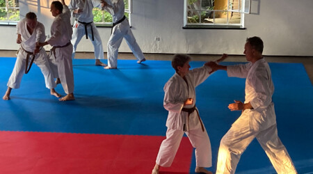 Karate Verein Köln Nippes – Kampfsport – Selbstverteidigung – Fitness – Kampfkunst 501 Ju Kengo e.V. - Karate in Köln - Kampfsport seit 1982 Karate Verein Köln Nippes – Kampfsport – Selbstverteidigung – Fitness – Kampfkunst