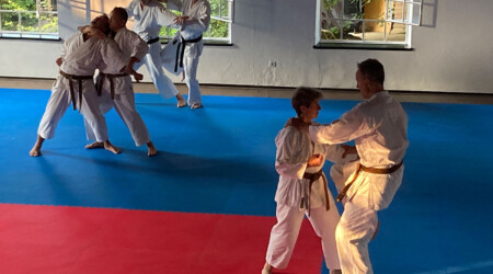 Karate Verein Köln Nippes – Kampfsport – Selbstverteidigung – Fitness – Kampfkunst 502 Ju Kengo e.V. - Karate in Köln - Kampfsport seit 1982 Karate Verein Köln Nippes – Kampfsport – Selbstverteidigung – Fitness – Kampfkunst