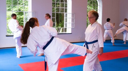 Karate Verein Köln Nippes – Kampfsport – Selbstverteidigung – Fitness – Kampfkunst 424 Ju Kengo e.V. - Karate in Köln - Kampfsport seit 1982 Karate Verein Köln Nippes – Kampfsport – Selbstverteidigung – Fitness – Kampfkunst