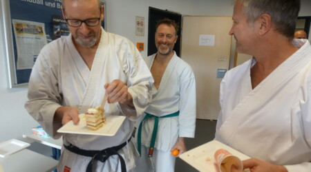 Karate Verein Köln Nippes – Kampfsport – Selbstverteidigung – Fitness – Kampfkunst 571 Ju Kengo e.V. - Karate in Köln - Kampfsport seit 1982 Karate Verein Köln Nippes – Kampfsport – Selbstverteidigung – Fitness – Kampfkunst